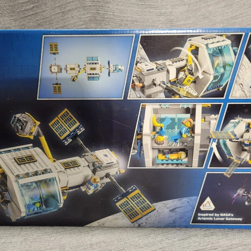 LEGO City Lunar Space Station 60349